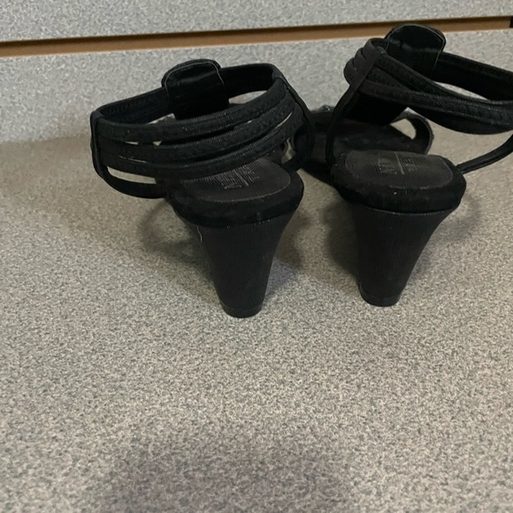 NY Transit Short Wedge Open Toe Heels 8 M Rhinestones Black Dress Shoes - Picture 5 of 6